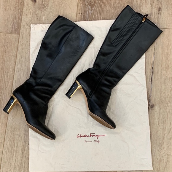 Salvatore Ferragamo Shoes - Salvatore Ferragamo boots 38 black leather